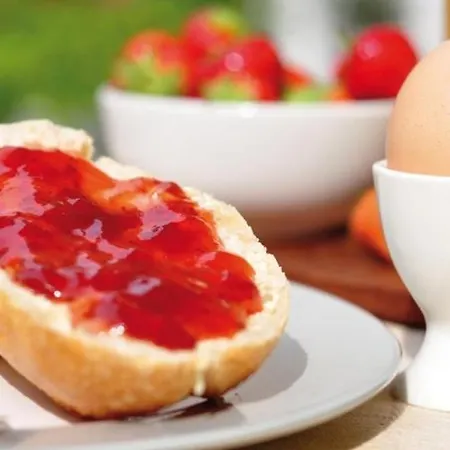 Bed & Breakfast Kreuz! Einfach. Guenstig. Schlafen.